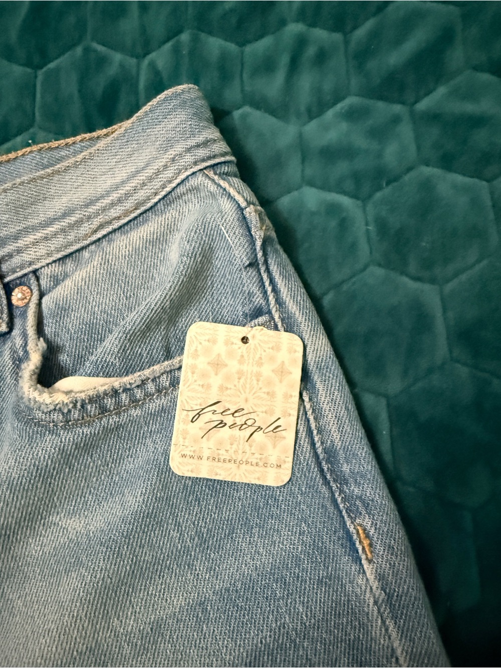 Free People 27 NEW NWT Light Blue Distressed Straight Leg Jeans - Picture 4 of 6